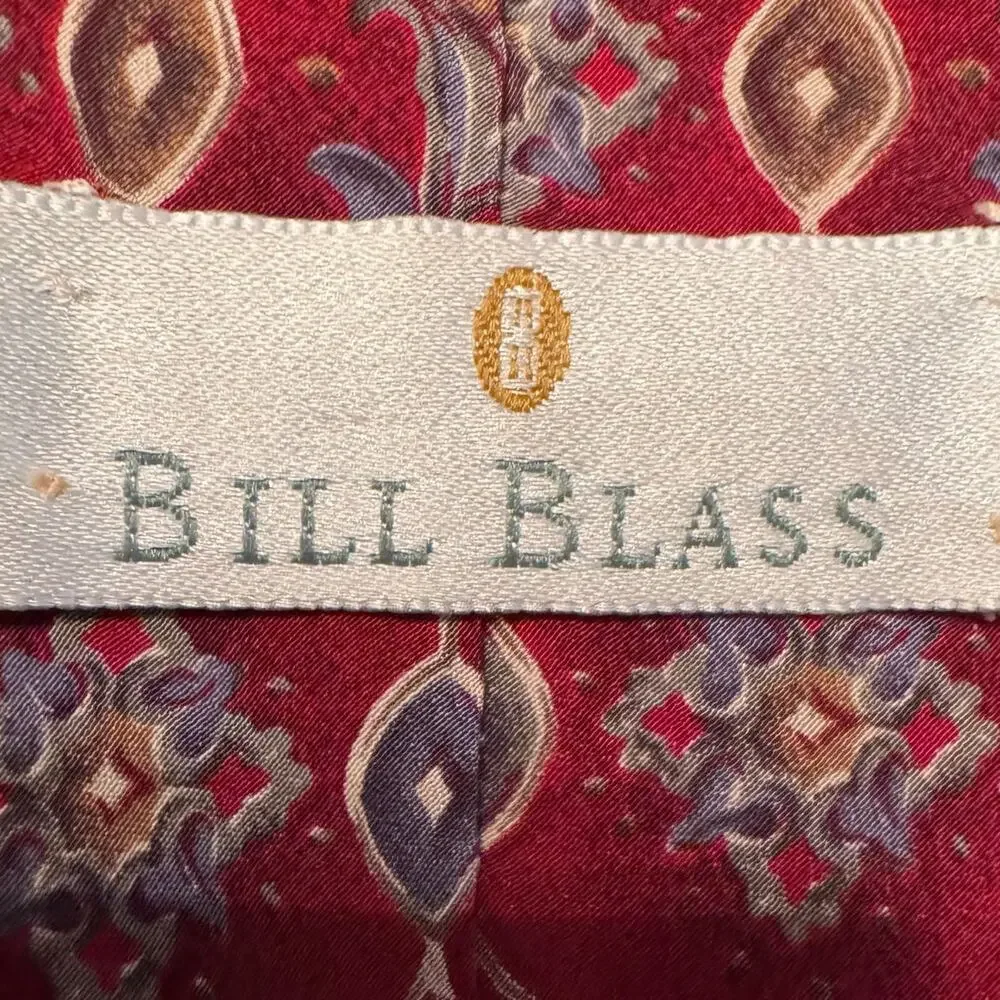 Bill Blass Necktie Red Silk Floral Geometric Medallion Foulard Mens Tie 60